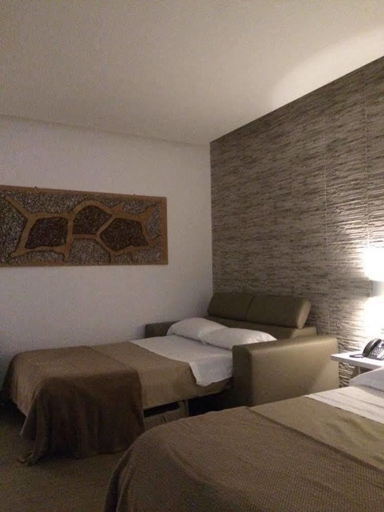 Domus Castroni Pompeo Magno Bed and Breakfast Ρώμη Εξωτερικό φωτογραφία