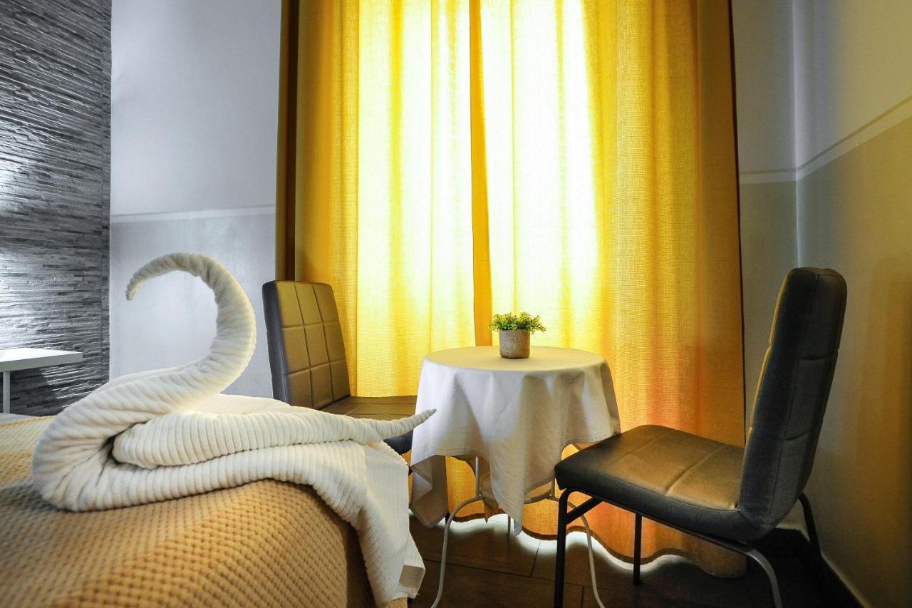 Domus Castroni Pompeo Magno Bed and Breakfast Ρώμη Εξωτερικό φωτογραφία